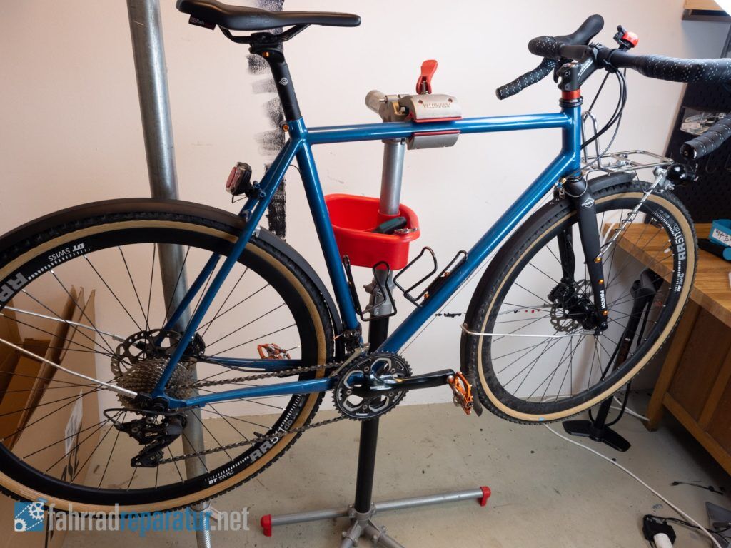 Aldi bike repair stand 2019 deals